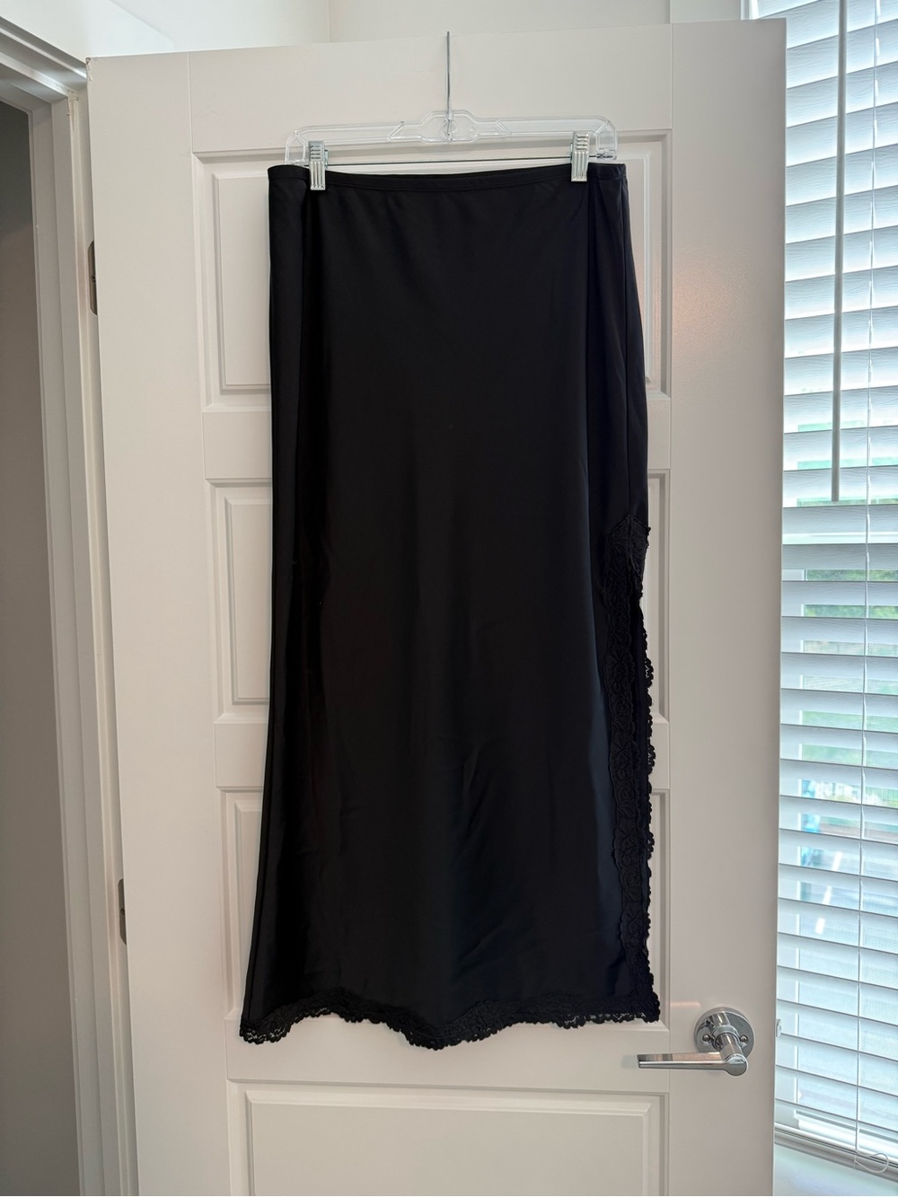 wild fable Black Midi Skirt with Lace Trim